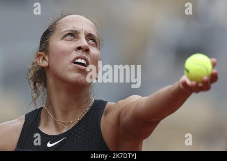 ©Sebastien Muylaert/MAXPPP - Madison Keys of USA serves during her Women's Singles third round match against Victoria Azarenka of Belaruson day six of the 2021 French Open at Roland Garros in Paris, France. 04.06.2021 Stock Photo