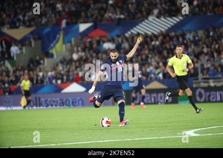 ©PHOTOPQR/LE PARISIEN/Arnaud Journois ; STRASBOURG ; ; FOOTBALL , MATCH DE QUALIFICATION POUR LA COUPE DU MONDE FIFA QATAR 2022 , 01/09/2021, STRASBOURG , STADE DE LA MEINAU / FRANCE - BOSNIE HERZEGOVINE / Karim Benzema - Sept 1st 2021. France vs. Bosnia: World Cup qualifiers  Stock Photo
