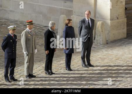 ©Sebastien Muylaert/MAXPPP - Jean Castex premier ministre, Florence Parly ministre des armees et Genevieve Darrieussecq ministre deleguee chargee de la memoire et des anciens combattants lors de la ceremonie d'Hommage national au caporal chef Maxime Blasco dans la cour des Invalides. Paris, 29.09.2021 Stock Photo