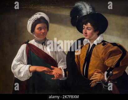 ©Active Museu/MAXPPP - ActiveMuseum 0002229.jpg / La Diseuse de bonne aventure 1595 - / Le Caravage / Peinture Active Museum / Le Pictorium Bohemian ,Elegant ,Feather ,Figurative painting ,Hat ,Head piece (hat) ,Horizontal ,Man ,Teller ,Woman ,16th century ,Caravaggio ,Painting ,  Stock Photo