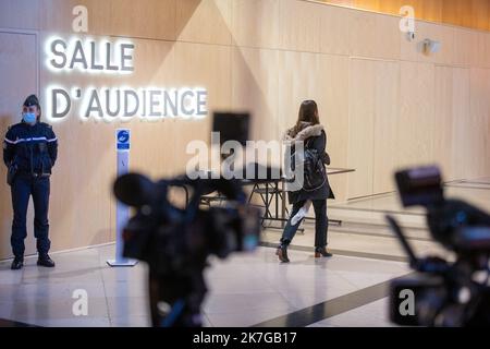 ©PHOTOPQR/OUEST FRANCE/Daniel FOURAY ; Paris ; 09/02/2022 ; Palais de justice de Paris . Procès des attentats du 13 novembre 2015 . L'entrée de la salle d'audience . Photo Daniel Fouray . Paris on February 9, 2022 trial of the November 2015 attacks  Stock Photo