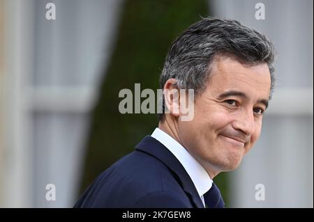 ©Julien Mattia / Le Pictorium/MAXPPP - Paris 23/02/2022 Julien Mattia / Le Pictorium - 23/2/2022 - France / Ile-de-France / Paris - M. Gerald Darmanin, ministre de l'Interieur en sortie du Conseil des Ministres du 23 Fevrier 2022. / 23/2/2022 - France / Ile-de-France (region) / Paris - Mr. Gerald Darmanin, Minister of the Interior, at the exit of the Council of Ministers of February 23, 2022. Stock Photo