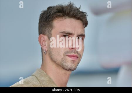 ©FRANCK CASTEL/MAXPPP - 02/04/2022 CANNES, FRANCE - APRIL 03 Aime Claeys attends the 1985 photocall during the 5th Canneseries Festival on April 03, 2022 in Cannes, France. Stock Photo