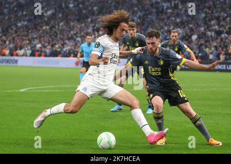 ©Manuel Blondeau/AOP Press/MAXPPP - 05/05/2022 Marseille Arkadiusz Milik of Marseille and Orkun Kokcu of Feyenoord during the UEFA Conference League Semi Final Leg Two match between Olympique Marseille and Feyenoord Rotterdam at Stade Velodrome in Marseille, France, on May 05, 2022. Stock Photo