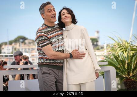 ©PHOTOPQR/LE PARISIEN/Fred Dugit ; Cannes ; 19/05/2022 ; Cuture / Cinéma Palais des festival à Cannes (06), le 19 mai 2022 Photocall du film LE OTTO MONTAGNE (LES HUIT MONTAGNES/THE EIGHT MONTAINS) [En Compétition] ELENA LIETTI Actrice FILIPPO TIMI Acteur Photo LP / Fred Dugit - Cannes Film Festival - Photocall of the movie LE OTTO MONTAGNE  Stock Photo