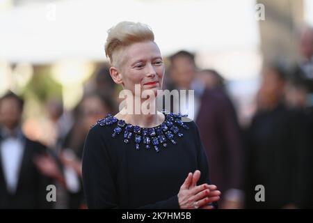 ©franck castel/MAXPPP - 19/05/2022 Three Thousand Years Of Longing Trois Mille Ans A T'Attedre Red Carpet -The 75th Annual Cannes Film Festival Tilda Swinton CANNES, FRANCE - MAY 20  Stock Photo