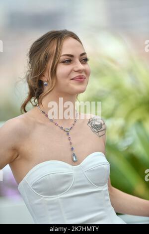 ©franck castel/MAXPPP - 21/05/2022 Triangle Of Sadness Photocall - The 75th Annual Cannes Film Festival CANNES, FRANCE - MAY 22 Stock Photo