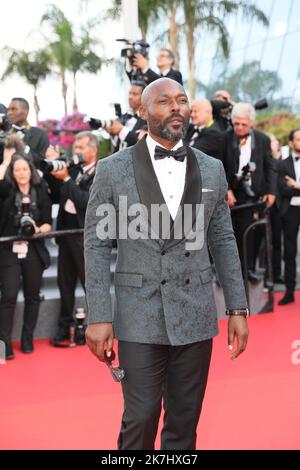 ©PHOTOPQR/NICE MATIN/Patrice Lapoirie ; Cannes ; 23/05/2022 ; Haitian actor Jimmy Jean-Louis arrives for the screening of the film 'Decision to Leave (Heojil Kyolshim)' during the 75th edition of the Cannes Film Festival in Cannes, southern France, on May 23, 2022. Stock Photo