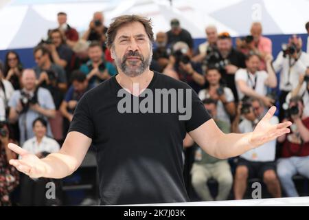 ©PHOTOPQR/NICE MATIN/Patrice Lapoirie ; Cannes ; 27/05/2022 ; Spanish actor Javier Bardem attends a 'Rendez-Vous With Javier Bardem' photocall during the 75th edition of the Cannes Film Festival in Cannes, southern France, on May 27, 2022. Stock Photo