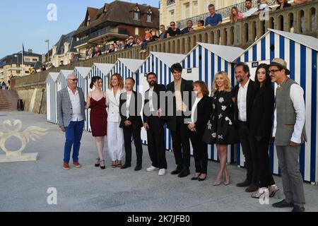 ©FRANCK CASTEL/MAXPPP - 20220006 36th Cabourg Film Festival Day Two Jury members Michel Fessler, Anamaria Vartolomei, Sébastien Lifshitz, Alexandre Mattiussi, Lucas Bravo, Diane Kurys, Sylvie Testud, Stephen De Groodt, Astrid Berges Frisbey and Atiq Rahimi CABOURG, FRANCE -June 16, 2022 Stock Photo