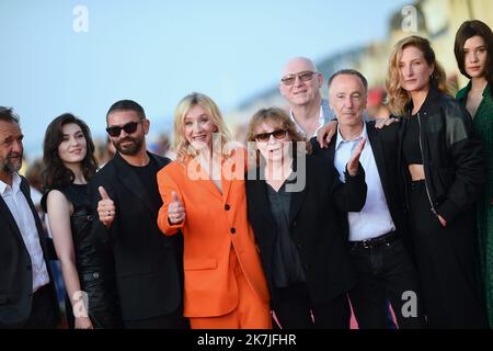 ©FRANCK CASTEL/MAXPPP - 20220006 36th Cabourg Film Festival Day Three CABOURG, FRANCE - JUNE 17 Jury members Michel Fessler, Anamaria Vartolomei, Julia Piaton, Sébastien Lifshitz, Alexandre Mattiussi, Lucas Bravo, Diane Kurys, Sylvie Testud, Stephen De Groodt, Astrid Berges Frisbey and Atiq Rahimi attends the 36th Cabourg Film Festival - Day Three on June 17, 2022 in Cabourg, France. Stock Photo