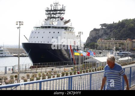 ©PHOTOPQR/NICE MATIN/Dylan Meiffret ; Nice ; 04/07/2022 ; Visite du nouveau gros remorqueur de la marine nationale 'l'abeille mediterrannee'. papier Axelle TRUQUET - NICE FRANCE JULY 4TH 2022 Visit of the new large tug of the French Navy 'Abeille Mediterranee'  Stock Photo