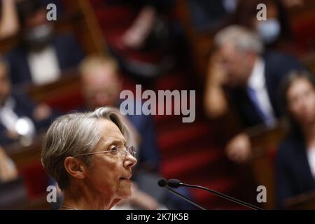 ©PHOTOPQR/LE PARISIEN/olivier corsan ; Paris ; 06/07/2022 ; Paris, France, le 6 juillet 2022. La première ministre Elisabeth Borne a prononcé devant l'Assemblée Nationale son discours de politique générale. photo : LP / Olivier Corsan - French Prime Minister Elisabeth Borne delivered speech in Parliament inside the National Assembly in Paris, France, 06 July 2022. Borne outlines government policy priorities in her first address to Parliament.  Stock Photo