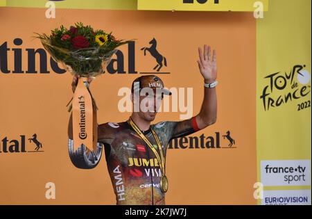 ©PHOTOPQR/LA DEPECHE DU MIDI/MARC SALVET ; CAHORS ; 22/07/2022 ; - DDM MARC SALVET - CHRISTOPHE LAPORTE GAGNE A CAHORS This year's Tour de France takes place from 01 to 24 July 2022 Stock Photo