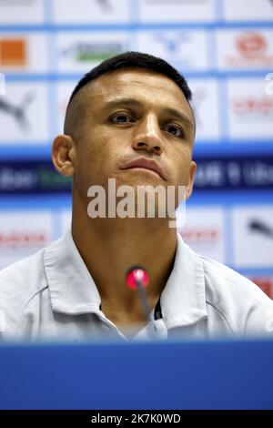 ©PHOTOPQR/LA PROVENCE/SPEICH Frédéric ; Marseille ; 10/08/2022 ; Football : conference de presse de presentation du nouveau joueur de l'Olympique de Marseille OM le chilien Alexis SANCHEZ au Stade Velodrome Marseille's Chilean forward Alexis Sanchez looks on as he attends a press conference after the Olympique de Marseille (OM) announced his signing, at Stade Velodrome in Marseille, southern France, on August 10, 2022. Stock Photo