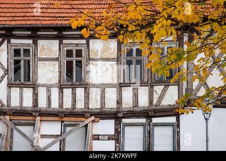 Herbstimpressionen aus Harzgerode historisches Rathaus Stock Photo