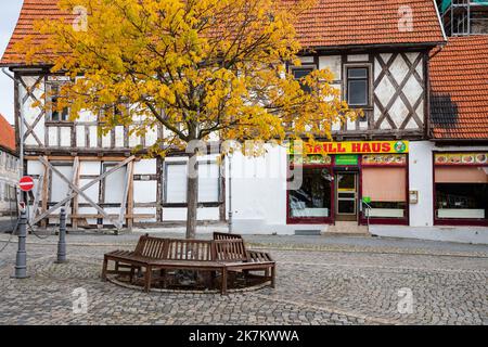 Herbstimpressionen aus Harzgerode historisches Rathaus Stock Photo