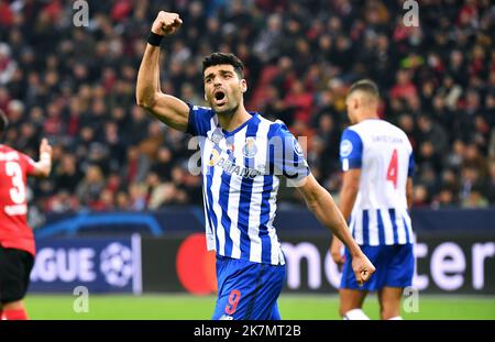 Champions League, BayArena Leverkusen; Bayer Leverkusen vs FC Porto; Mehdi Taremi celebrates Stock Photo