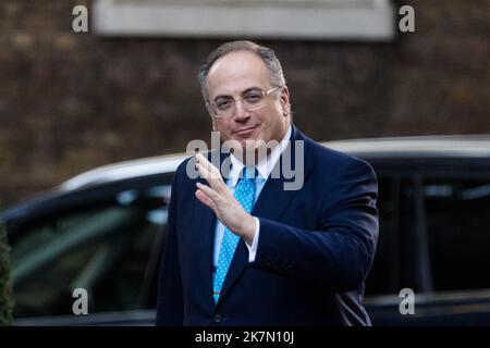 London, UK. 18th October, 2022. Attorney General Michael Ellis arrives in Downing Street to attend the weekly cabinet meeting chaired by Prime Minister Liz Truss. Credit: Wiktor Szymanowicz/Alamy Live News Stock Photo