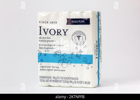 ST. PAUL, MN, USA - APRIL 3, 2021: Ivory Soap bars package and trademark logo. Stock Photo