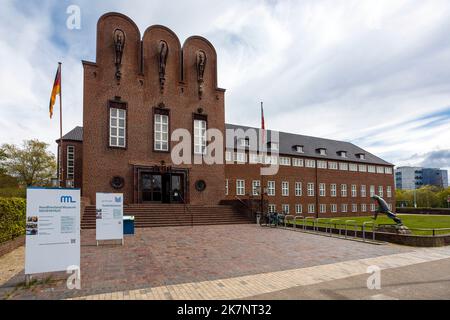 Nordfriesland Museum und Stadtbibliothek im Nissenhaus Husum Stock Photo - Alamy