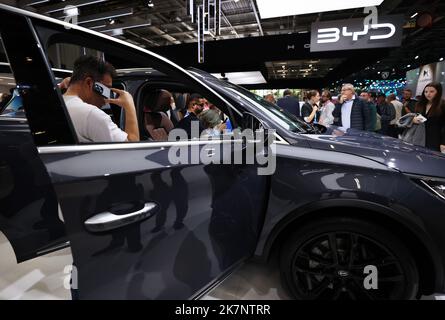 Paris, France. 18th Oct, 2022. People visit the BYD stand during the Paris Motor Show in Paris, France, Oct. 18, 2022. The 89th Paris Motor Show is held here from Oct. 17 to 23. Credit: Gao Jing/Xinhua/Alamy Live News Stock Photo