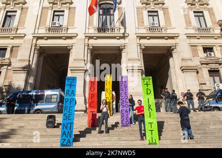 Rome, Italy. 18th Oct, 2022. Flashmob organized by the Student Union in front of MIUR in Rome (Photo by Matteo Nardone/Pacific Press/Sipa USA) Credit: Sipa USA/Alamy Live News Stock Photo