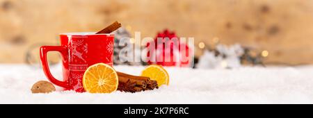 Mulled spiced wine or hot tea Christmas time decoration in winter copyspace copy space banner panorama deco Stock Photo