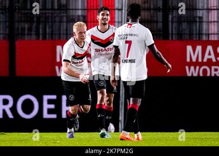 ALMERE, NETHERLANDS - OCTOBER 18: Thomas Poll of Almere City FC celebrates after scoring his teams first goal, Jose Pascual of Almere City FC during the Dutch TOTO KNVB Cup match between Almere City FC and TOP Oss at Yanmar Stadion on October 18, 2022 in Almere, Netherlands (Photo by Patrick Goosen/Orange Pictures) Stock Photo