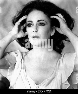 Elizabeth Taylor Film: Ash Wednesday (USA 1973) Characters: Barbara Sawyer  Director: Larry Peerce 01 November 1973   **WARNING** This Photograph is for editorial use only and is the copyright of PARAMOUNT and/or the Photographer assigned by the Film or Production Company and can only be reproduced by publications in conjunction with the promotion of the above Film. A Mandatory Credit To PARAMOUNT is required. The Photographer should also be credited when known. No commercial use can be granted without written authority from the Film Company. Stock Photo