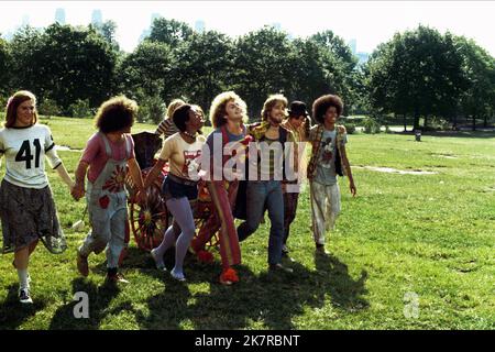 Katie Hanley, Jerry Sroka, Lynne Thigpen, Victor Garber, David Haskell & Merrell Jackson Film: Godspell (1979) Characters: Katie, Jerry, Lynne, Jesus, John / Judas, Merrell  Director: David Greene 21 March 1973   **WARNING** This Photograph is for editorial use only and is the copyright of COLUMBIA PICTURES CORPORATION and/or the Photographer assigned by the Film or Production Company and can only be reproduced by publications in conjunction with the promotion of the above Film. A Mandatory Credit To COLUMBIA PICTURES CORPORATION is required. The Photographer should also be credited when known Stock Photo