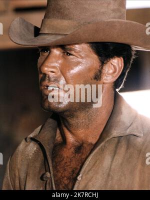 James Garner Film: A Man Called Sledge (1973) Characters: Luther Sledge  Director: Vic Morrow 30 October 1970   **WARNING** This Photograph is for editorial use only and is the copyright of COLUMBIA and/or the Photographer assigned by the Film or Production Company and can only be reproduced by publications in conjunction with the promotion of the above Film. A Mandatory Credit To COLUMBIA is required. The Photographer should also be credited when known. No commercial use can be granted without written authority from the Film Company. Stock Photo