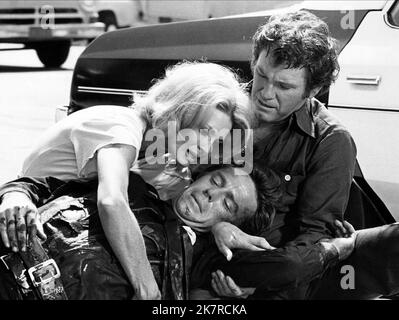 Angie Dickinson & Earl Holliman Film: Police Woman (1976) Characters: Sgt. Suzanne 'Pepper' Anderson, Lt. Bill Crowley  Director: Jack Hanrahan 13 September 1974   **WARNING** This Photograph is for editorial use only and is the copyright of COLUMBIA and/or the Photographer assigned by the Film or Production Company and can only be reproduced by publications in conjunction with the promotion of the above Film. A Mandatory Credit To COLUMBIA is required. The Photographer should also be credited when known. No commercial use can be granted without written authority from the Film Company. Stock Photo