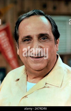 Al Molinaro Television: Happy Days (TV-Serie) Characters: Alfred 'Al' Delvecchio  Usa 1974–1984, 15 January 1974   **WARNING** This Photograph is for editorial use only and is the copyright of ABC and/or the Photographer assigned by the Film or Production Company and can only be reproduced by publications in conjunction with the promotion of the above Film. A Mandatory Credit To ABC is required. The Photographer should also be credited when known. No commercial use can be granted without written authority from the Film Company. Stock Photo