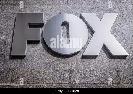 USA. 18th Oct, 2022. Marquee at the main entrance to the FOX News Headquarters at NewsCorp Building in Manhattan. (Photo by Erik McGregor/Sipa USA) Credit: Sipa USA/Alamy Live News Stock Photo