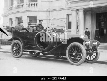 President William Taft in the back of a car in 1910 Stock Photo