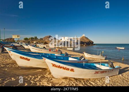 Boats on beach at Bahia de San Felipe, Cerro el Machorro in distance, in San Felipe, Baja California, Mexico Stock Photo