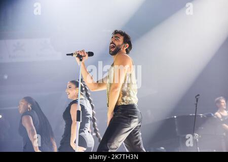 Nelson Mandela Forum, Florence, Italy, October 18, 2022, Marco Mengoni  during  Mengoni Live 2022 - Italian singer Music Concert Stock Photo