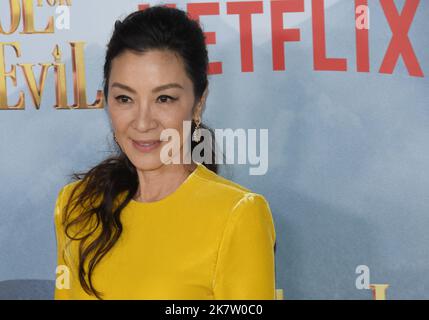 Los Angeles, USA. 18th Oct, 2022. Michelle Yeoh arrives at the Netflix's THE SCHOOL FOR GOOD AND EVIL Premiere held at the Regency Village Theater in Westwood, CA on Tuesday, ?October 18, 2022. (Photo By Sthanlee B. Mirador/Sipa USA) Credit: Sipa USA/Alamy Live News Stock Photo