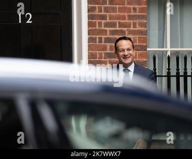 London, UK. 19th Oct, 2022.Leo Varadkar the Irish Minister for Enterprise, Trade and Employment and Tánaiste meets Thérèse Coffey, Health Secretary and deputy prime minister, at 12 Downing Street,  Credit: Ian Davidson/Alamy Live News Stock Photo