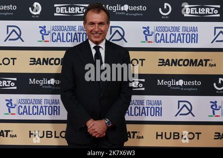 Rho, Italy. 17th Oct, 2022. Vito Cozzoli President Sport e Salute during the Gran Gala del Calcio AIC 2022 at Rho Fiera Milano, Milan, Italy on October 17, 2022 Credit: Independent Photo Agency/Alamy Live News Stock Photo