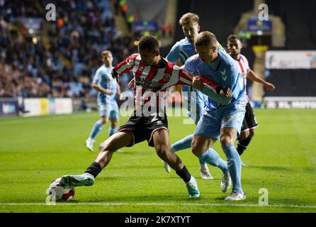 Coventry, UK. 19th Oct, 2022. lliman Ndiaye of Sheffield Utd holds back Jake Bidwell of Coventry City during the Sky Bet Championship match at the Coventry Building Society Arena, Coventry. Picture credit should read: Darren Staples/Sportimage Credit: Sportimage/Alamy Live News Stock Photo