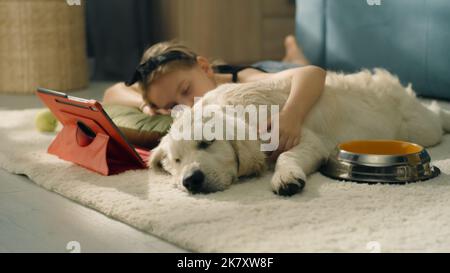 Woman dream bed sleep fantasy hi-res stock photography and images - Page 2  - Alamy