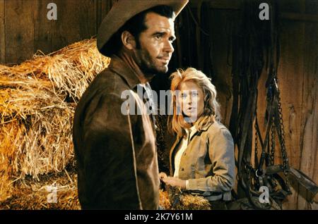 James Garner & Bibi Andersson Film: Duel At Diablo (1968) Characters: Jess Remsberg (scout), Ellen Grange  Director: Ralph Nelson 15 June 1966   **WARNING** This Photograph is for editorial use only and is the copyright of UNITED ARTISTS and/or the Photographer assigned by the Film or Production Company and can only be reproduced by publications in conjunction with the promotion of the above Film. A Mandatory Credit To UNITED ARTISTS is required. The Photographer should also be credited when known. No commercial use can be granted without written authority from the Film Company. Stock Photo