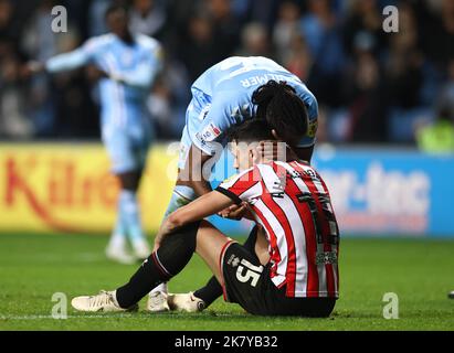 Coventry, UK. 19th Oct, 2022. Anel Ahmedhodzic of Sheffield Utd cooled by Kasey Palmer of Coventry City during the Sky Bet Championship match at the Coventry Building Society Arena, Coventry. Picture credit should read: Darren Staples/Sportimage Credit: Sportimage/Alamy Live News Stock Photo