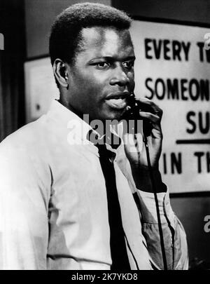 THE SLENDER THREAD, Sidney Poitier, 1965 Stock Photo - Alamy