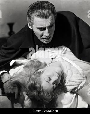 Stampa Incorniciata A4 Autografata Christopher Lee & Melissa Stribling Dracula - Regalo Da Collezione Per Fan