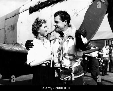 Muriel Pavlow & Kenneth More Film: Reach For The Sky (1956) Characters ...