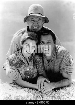 Walter Brennan & Richard Crenna Television: The Real Mccoys (1959) Characters: Grandpa Amos McCoy & Luke McCoy / ... (51 episodes, 1957-1963)  03 October 1957   **WARNING** This Photograph is for editorial use only and is the copyright of ABC and/or the Photographer assigned by the Film or Production Company and can only be reproduced by publications in conjunction with the promotion of the above Film. A Mandatory Credit To ABC is required. The Photographer should also be credited when known. No commercial use can be granted without written authority from the Film Company. Stock Photo