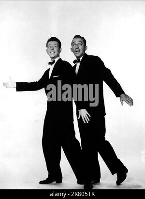 ANYTHING GOES (1956) BING CROSBY, DONALD O'CONNOR ANYT 002P Stock Photo ...